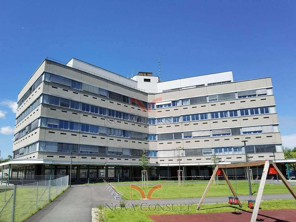 Büroetage mit tollem Ausblick im Südstadtzentrum