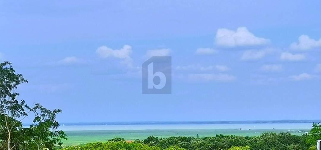 EXKLUSIVER SEEBLICK - WEITLÄUFIG - ERHÖHTE RUHELAGE