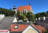RESERVIERT! Stilvolle Altbauwohnung mit Balkon zur St. Othmar Kirche