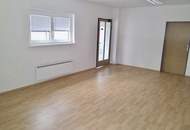 DIREKT VOM EIGENTÜMER - BEZUGSFERTIGES, PREISWERTES ca. 29m² STARTBÜRO/PRAXIS/STUDIO - ab 1.2.2026