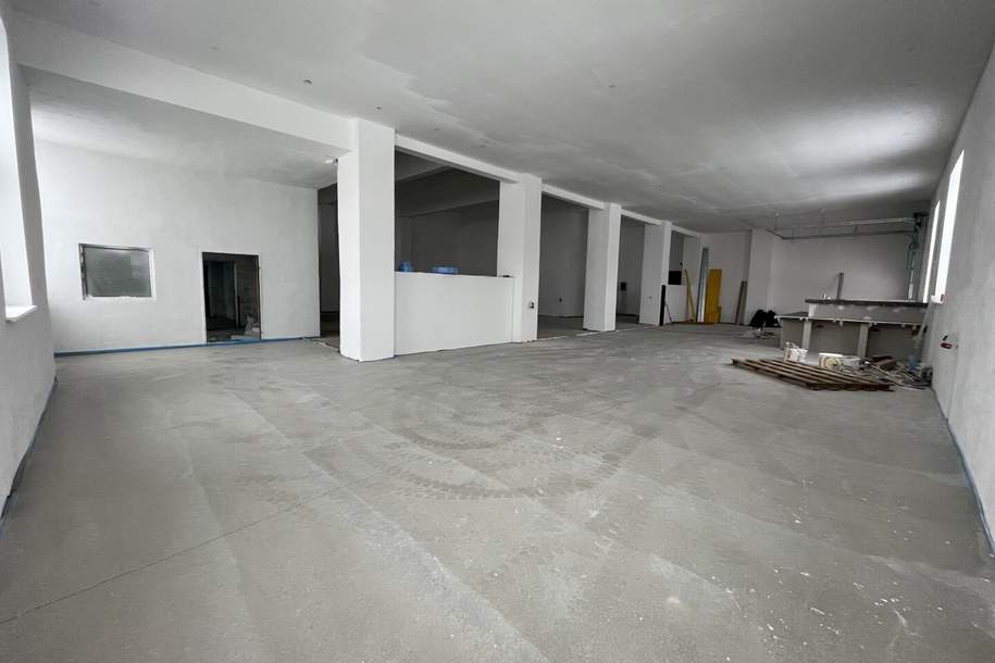 Helle PROVISIONSFREIE Gewerbehalle mit Verkaufsraumcharakter in 2601 Sollenau bald zu vermieten, Gewerbeobjekt-miete, 3.119,00,€, 2601 Wiener Neustadt(Land)