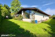 Bungalow mit zwei Wohneinheiten auf rund 1.800 m² großem Grundstück in Seewalchen am Attersee
