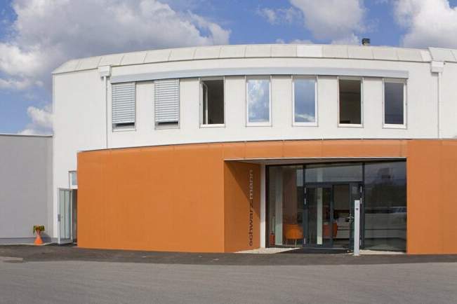 Attraktives & bestandsfreies Gewerbeobjekt in Wiener Neustadt, Gewerbeobjekt-kauf, 2.100.000,€, 2700 Wiener Neustadt(Stadt)