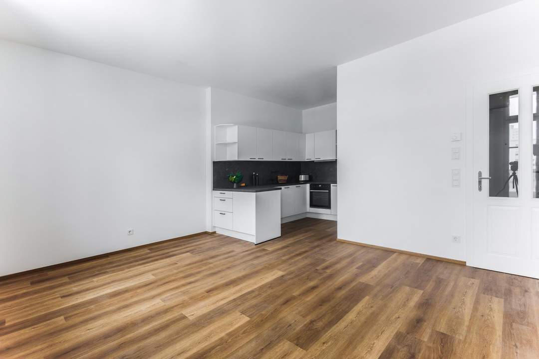 ERSTBEZUG - Helle 3-Zimmer-Wohnung mit Balkon