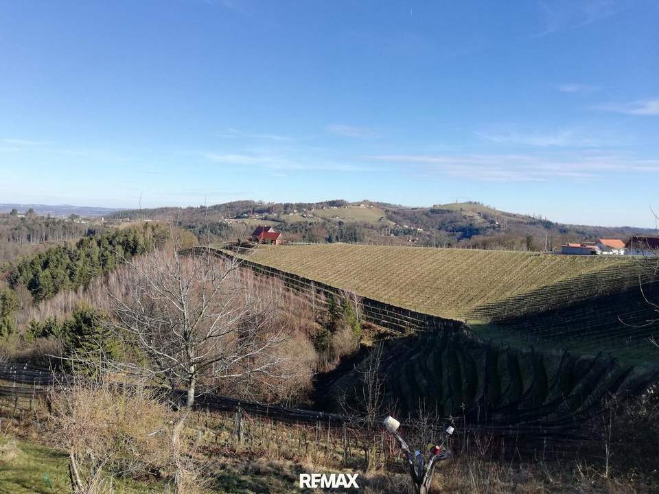 *Einzigartige Lage mit atemberaubender Fernsicht*