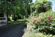 Geschichtsträchtiges Wohnhaus mit großem, uneinsehbarem Garten