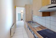 | 2 ZIMMER | LICHTDURCHFLUTET | VIEL POTENTIAL |