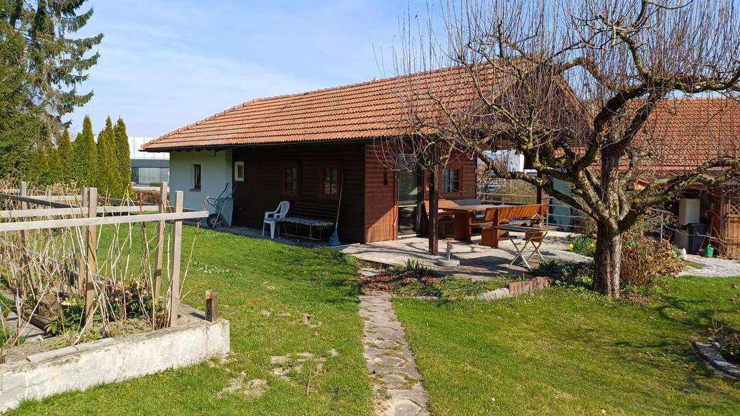 Kleiner Bungalow mit schönem Garten in Andorf