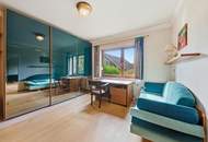 Imposante Landhausstil-Liegenschaft eingebettet in einem idyllischen Gartenparadies mit Schwimmteich und Grünbestand