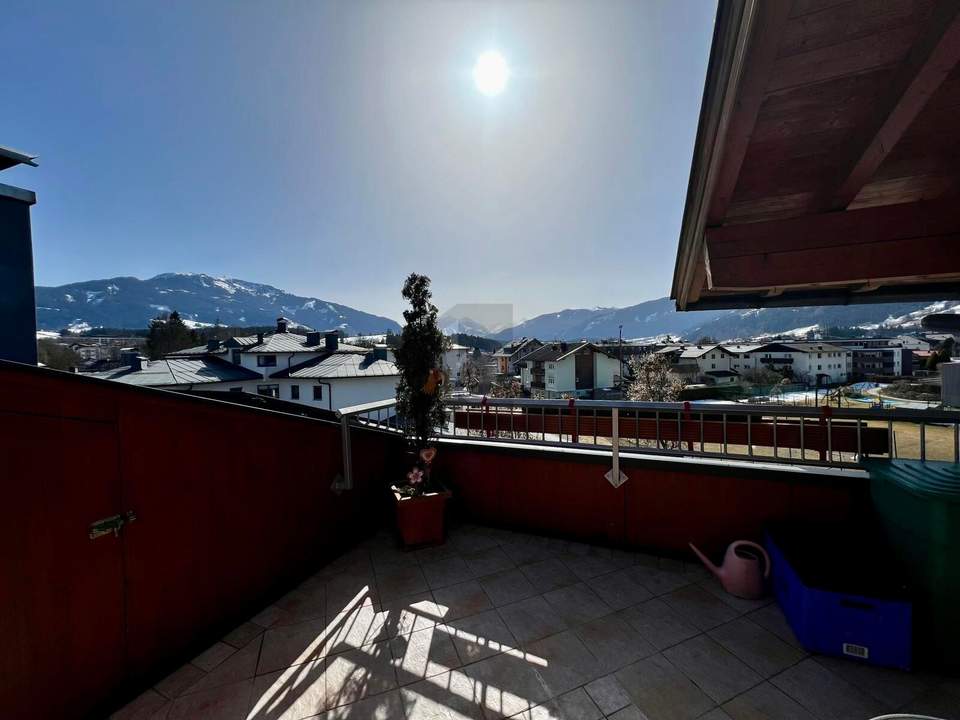 Preisreduktion! SUPER FLAIR UND SONNIGE DACHTERRASSE IN ZENTRALER LAGE