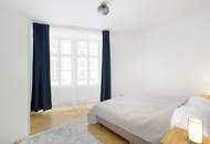 Ideal für Expats! Voll möbliertes Designer-Apartment in denkmalgeschütztem Gebäude im Herzen der Altstadt!