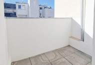 Sonnige DG-Wohnung mit Freifläche in ruhiger Lage!