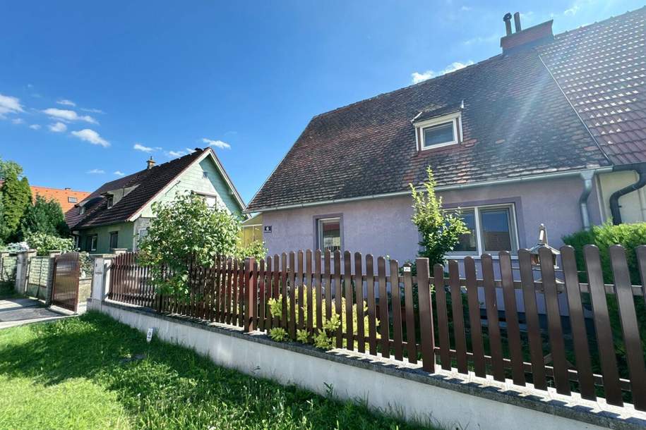 Zwei Einheiten – ein Projekt: Doppelhaus mit Potenzial in ruhiger Siedlungslage von Schwechat, Haus-kauf, 450.000,€, 2320 Bruck an der Leitha