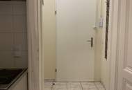 Hofruhelage mit Grünblick, 2 Zimmerwohnung im Servitenviertel