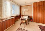 Wohnung im "Retro Charme" mit viel Potential zu verkaufen