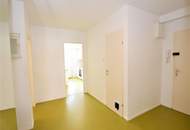 Helle 4 Zimmer-Wohnung mit Loggia und top Infrastruktur