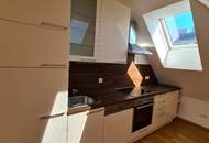 Perfekt aufgeteilte 3-Zimmer-Dachgeschosswohnung in unmittelbarer Nähe zur Herz-Passage!