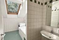 Hofseitige Drei Zimmer DG-Wohnung Nähe U3 Kardinal Nagel Platz!