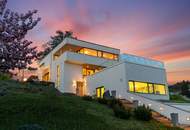 Exklusive Architektenvilla mit Pool und Seeblick