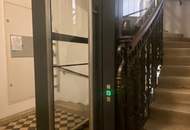 Repräsentative Altbauwohnung im Zentrum mit Balkon