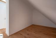 Erstbezug: traumhafte DG-Maisonette mit 3 Schlafzimmern und 2 Bädern