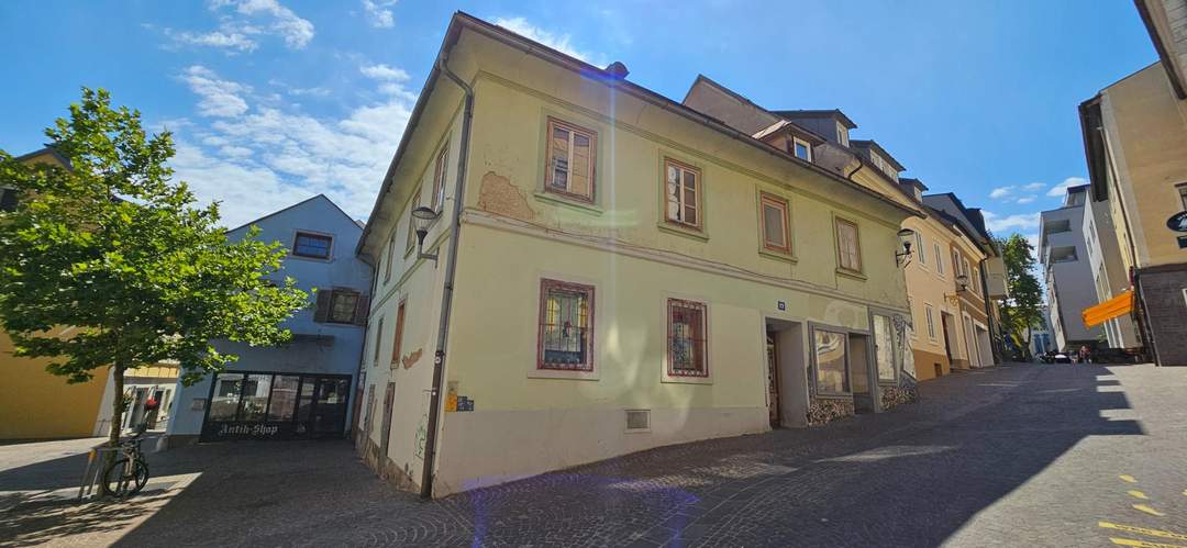 Rarität! Gelegenheit in der Villacher Altstadt. Die Liegenschaft "Altwaren Duhs" steht zum Verkauf