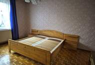 GEPFLEGTES EINFAMILIENHAUS MIT GARAGE UND SCHÖNEM GARTEN