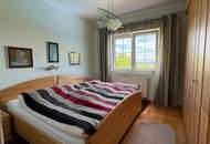 Landsitz in unmittelbarer Nähe zu Steyr mit großem Garten, Pool, Doppelgarage und Carport