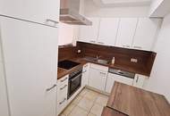 UNBEFRISTETET, INNSTRASSE, gepflegte 89 m2 Altbau, Wohnküche, 2 Zimmer, Wannenbad, Parketten, Hofruhelage