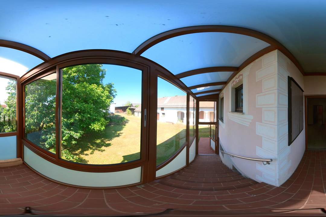 Neuer Preis! Ländliches Traumobjekt – Einfamilienhaus, Streckhof & Stallungen