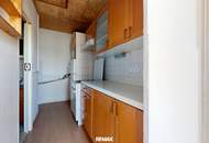 Sanierungsbedürftige 2-Zimmer-Wohnung nahe Johann-Nepomuk-Berger-Platz