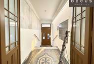 | LUXORIÖSES PENTHOUSE | HELLE DACHGESCHOSS-MAISONETTE MIT BLICK AUF DEN SCHLOSSBERG | 4 ZIMMER &amp; OFFENER WOHN-KÜCHENBEREICH | 2 BÄDER | GALERIE | 2 TERRASSEN | ca. 155m² | LIFTZUGANG | TOP LAGE