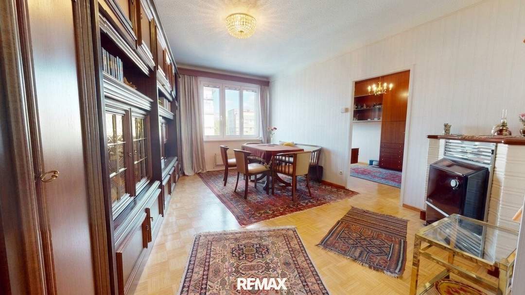 Sanierungsbedürftige Wohnung im 3. Liftstock nahe Bezirksgericht Döbling und Rudolfinerhaus
