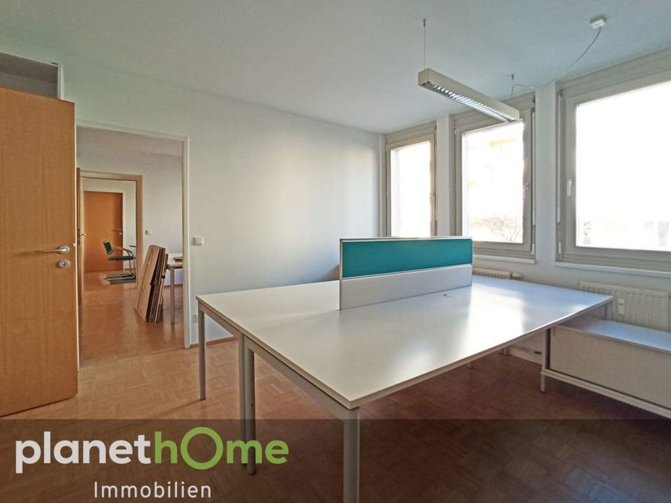 Büro mit eventueller Umwidmungsmöglichkeit auf zwei Wohnungen!
