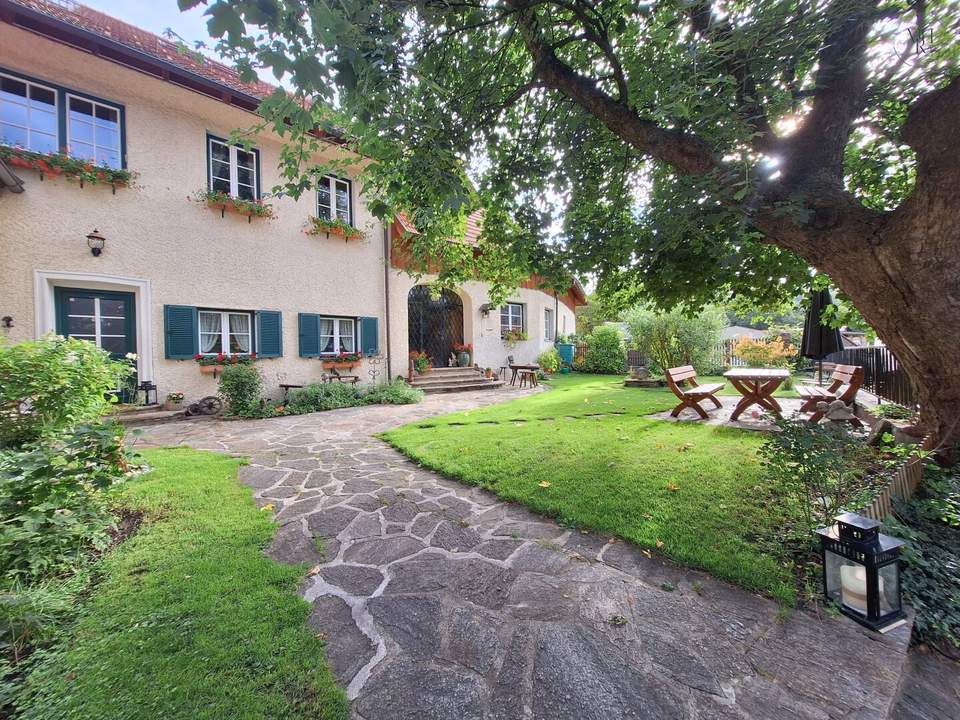 Außergewöhnliches Anwesen vor den Toren Wiens mit enormem Potential