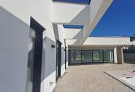 NEUER PREIS Exklusiver Wohntraum – Neubau-Bungalow mit Pool &amp; Doppelgarage - Erstbezug