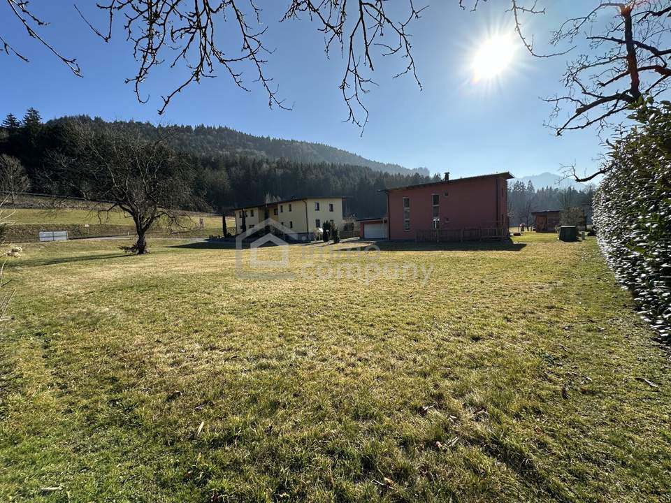 Baugrundstück Göfis, gesamt ca. 1.676 m2, flexible Teilung, zwischen 400 m2 und 800 m2 möglich.
