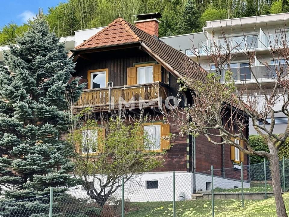 GÜNSTIGE GELEGENHEIT: SANIERUNGSBEDÜRFTIGES HOLZBLOCKHAUS UM NUR € 175.000,-- IN SEHR GUTER LAGE