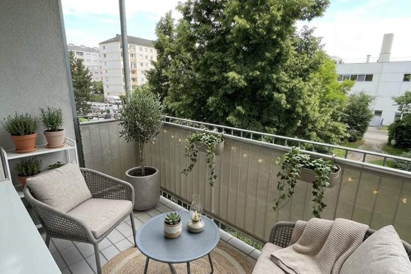 Idyllisches und ruhiges Wohnen nahe dem Wasserwald mit bester Infrastruktur! Großzügige 2-Zimmer-Wohnung mit schöner Aussicht dank Loggia!, Wohnung-miete, 829,86,€, 4030 Linz(Stadt)