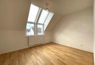 Klimatisierte Neubauwohnung mit hofseitigem Balkon im Dachgeschoss!!!