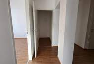 Unbefristete 3-Zimmer-Wohnung mit Loggia!