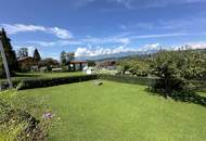 Baugrundstück, völlige Ruhelage, mitten im Grünen, Berg- u. Panorama-Blick, Feldkirch-Tisis, direkt ans Naherholungsgebiet grenzend, gigantische Sonnenuntergangs-Stimmung, in 6 Minuten per PKW ins Stadtzentrum Feldkirch, Bus-Station in 50 m.