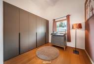 Lichtdurchflutete Dachwohnung mit Terrasse und privatem Garten