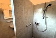 Saniertes Wohnhaus in Ruhelage, zwischen Landstraße und Hollitzer Allee