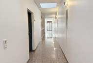 "2 1/2 Zimmer Wohnung mit KFZ-Stellplatz!"