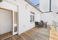 Stillvolle 2-Zimmer Altbauwohnung mit Balkon (10. Oktober Straße 6)