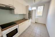 Singlewohnung! Dachgeschosswohnung Nähe U3 Kardinal Nagel Platz