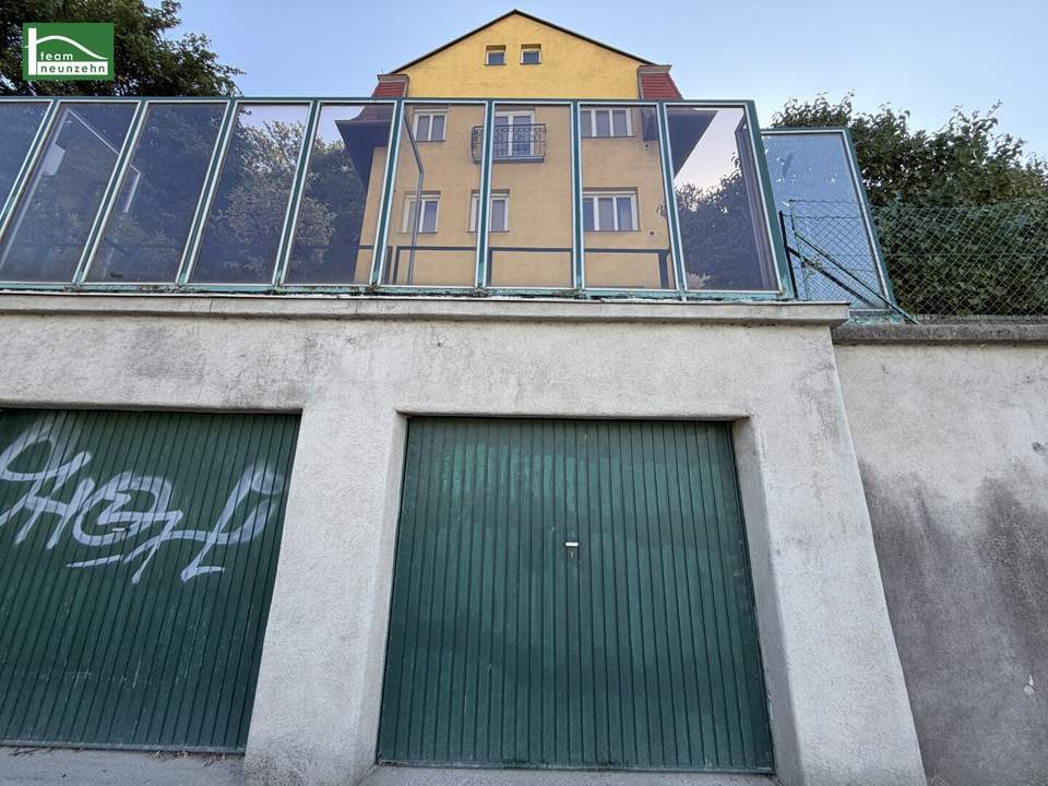Für Entwickler oder für ein exklusives Eigenheim - oberhalb des Hafens Kuchelau in 1190 Wien! Grundstück mit Bestandshaus.