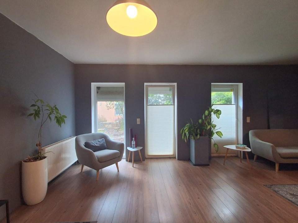 "Deutsch Wagram - Reihenhaus mit Garten und 2 Parkplätzen!"