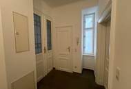 UNBEFRISTET - Hofseitige 2-Zimmer Altbauwohnung mit separater Küche und Kellerabteil in der Margaretenstraße
